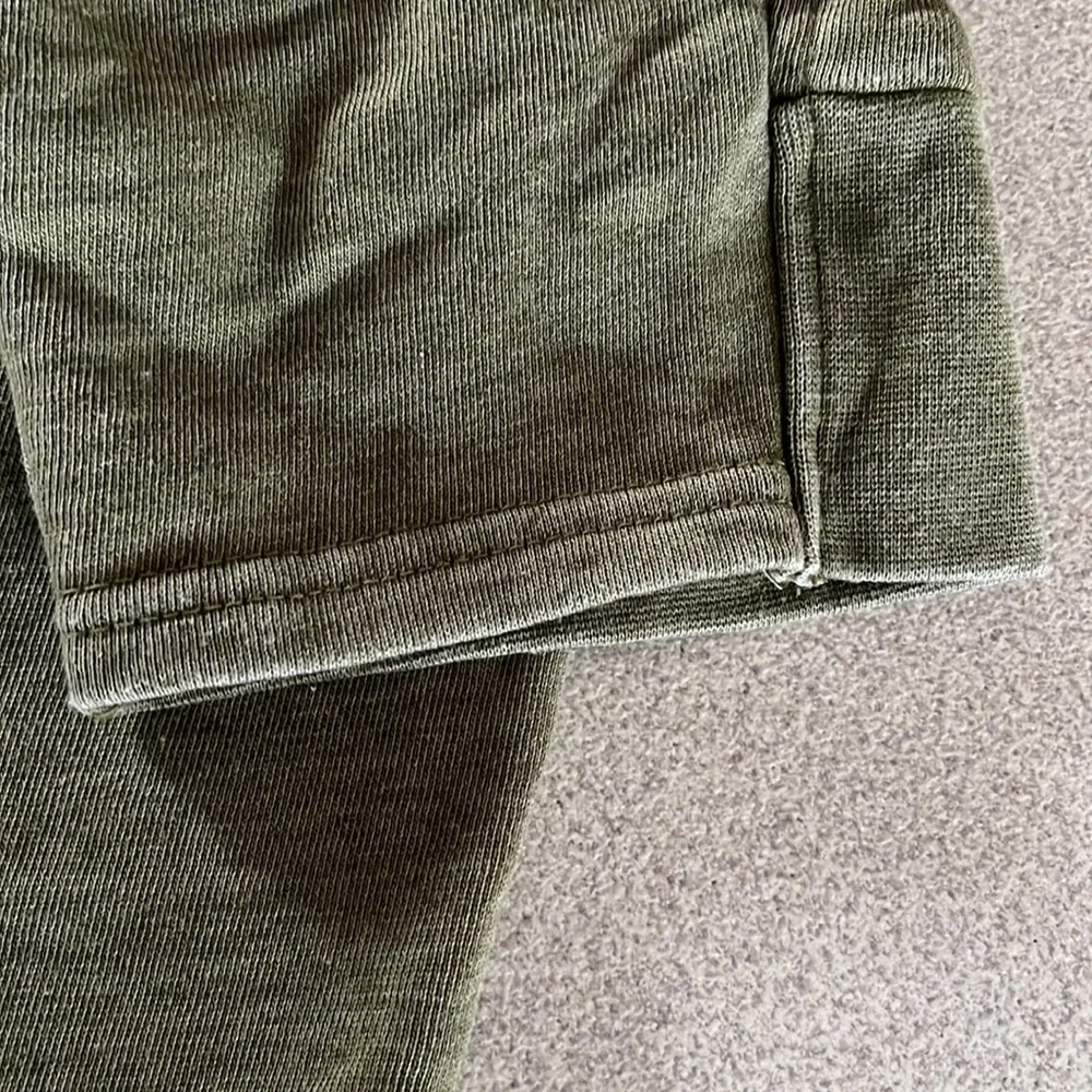 Men’s champion extra soft sweatpants - Picture 2 of 2